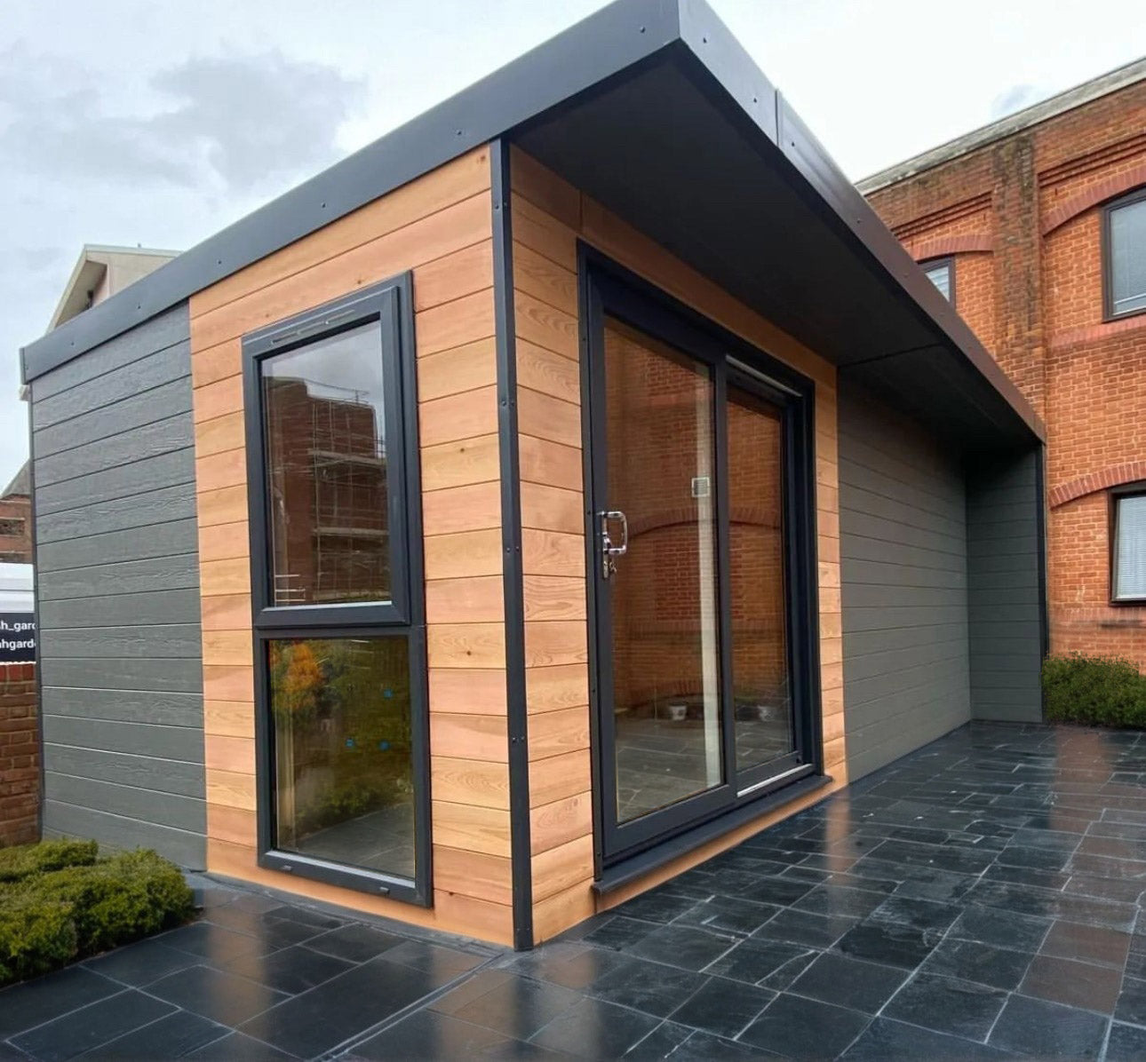 The Willow - Garden Room